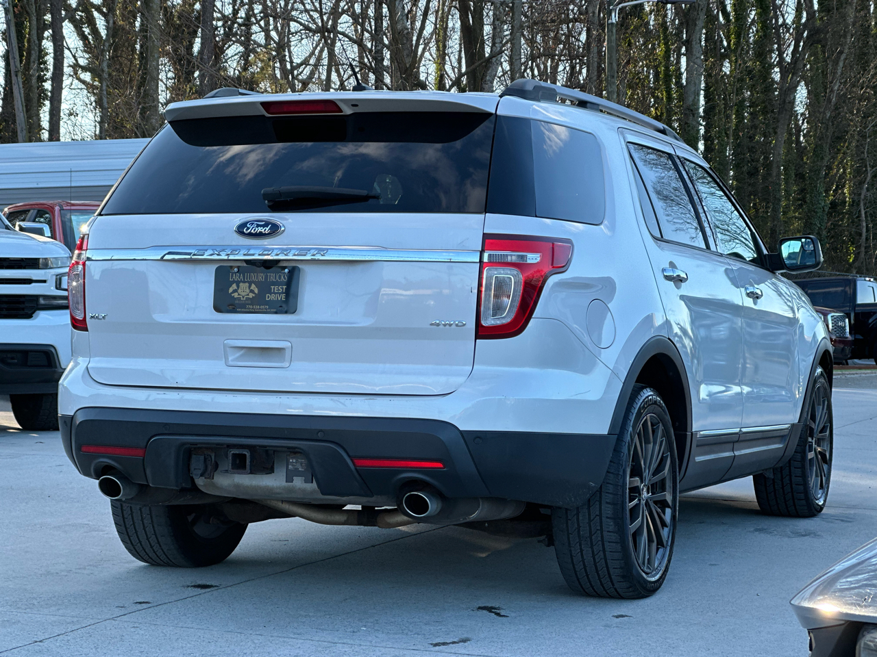 Ford Explorer XLT 2WD 2012