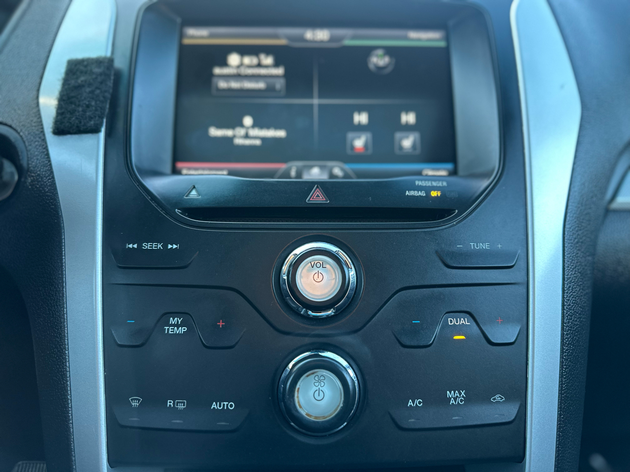 Ford Explorer XLT 2WD 2012