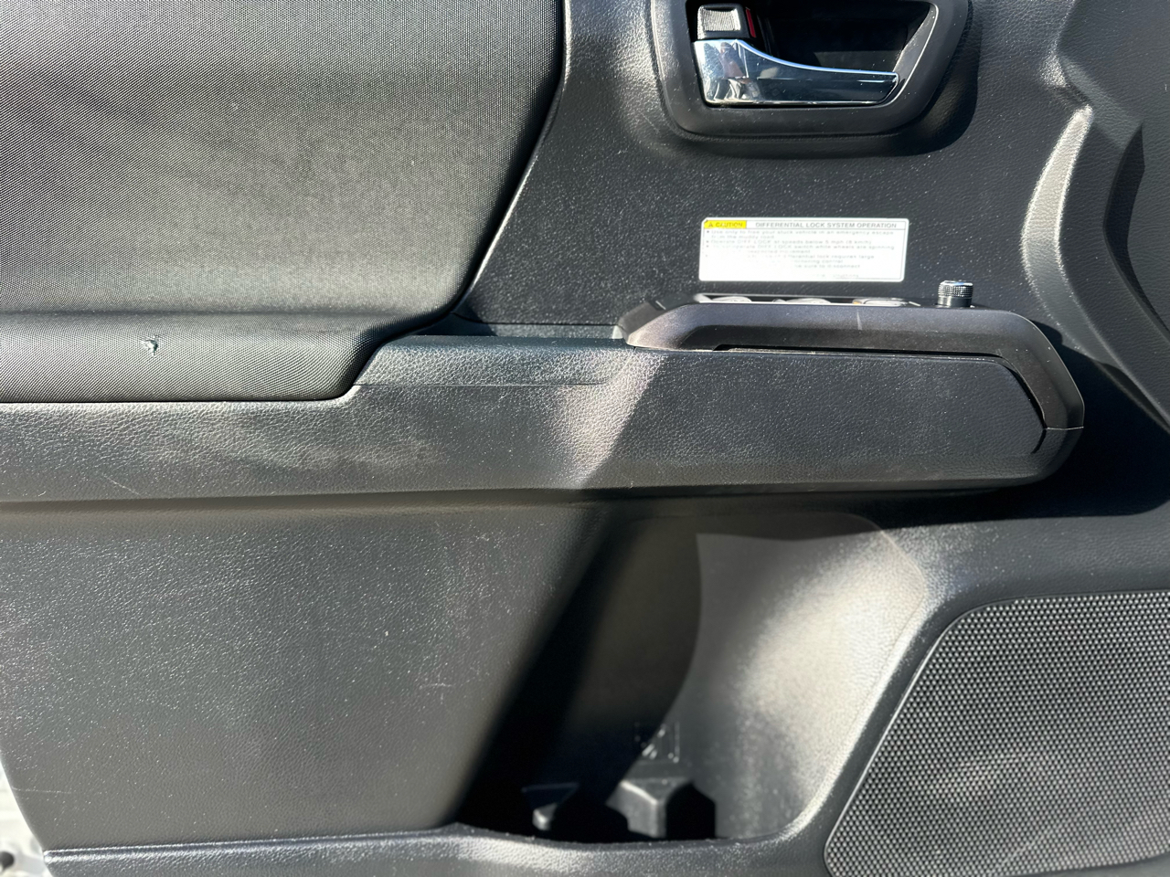 Toyota Tacoma SR5 Double Cab Long Bed V6 6AT 2WD 2018