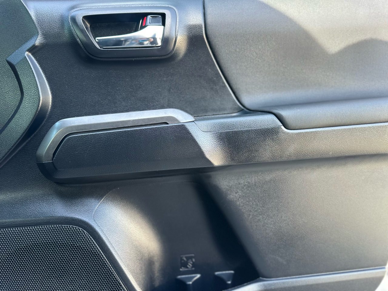 Toyota Tacoma SR5 Double Cab Long Bed V6 6AT 2WD 2018