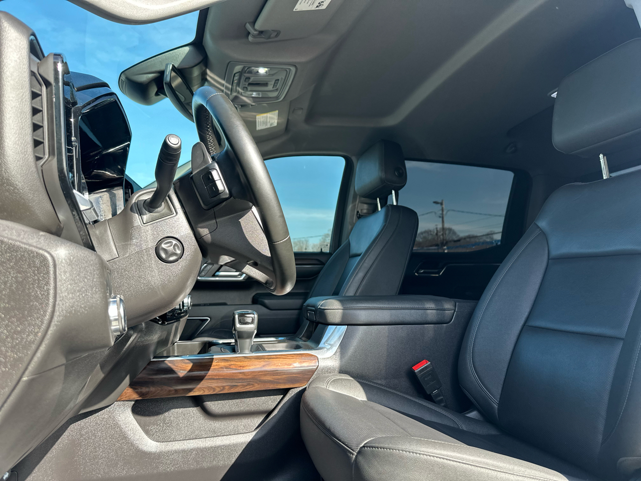 GMC Sierra 1500 SLT 2024