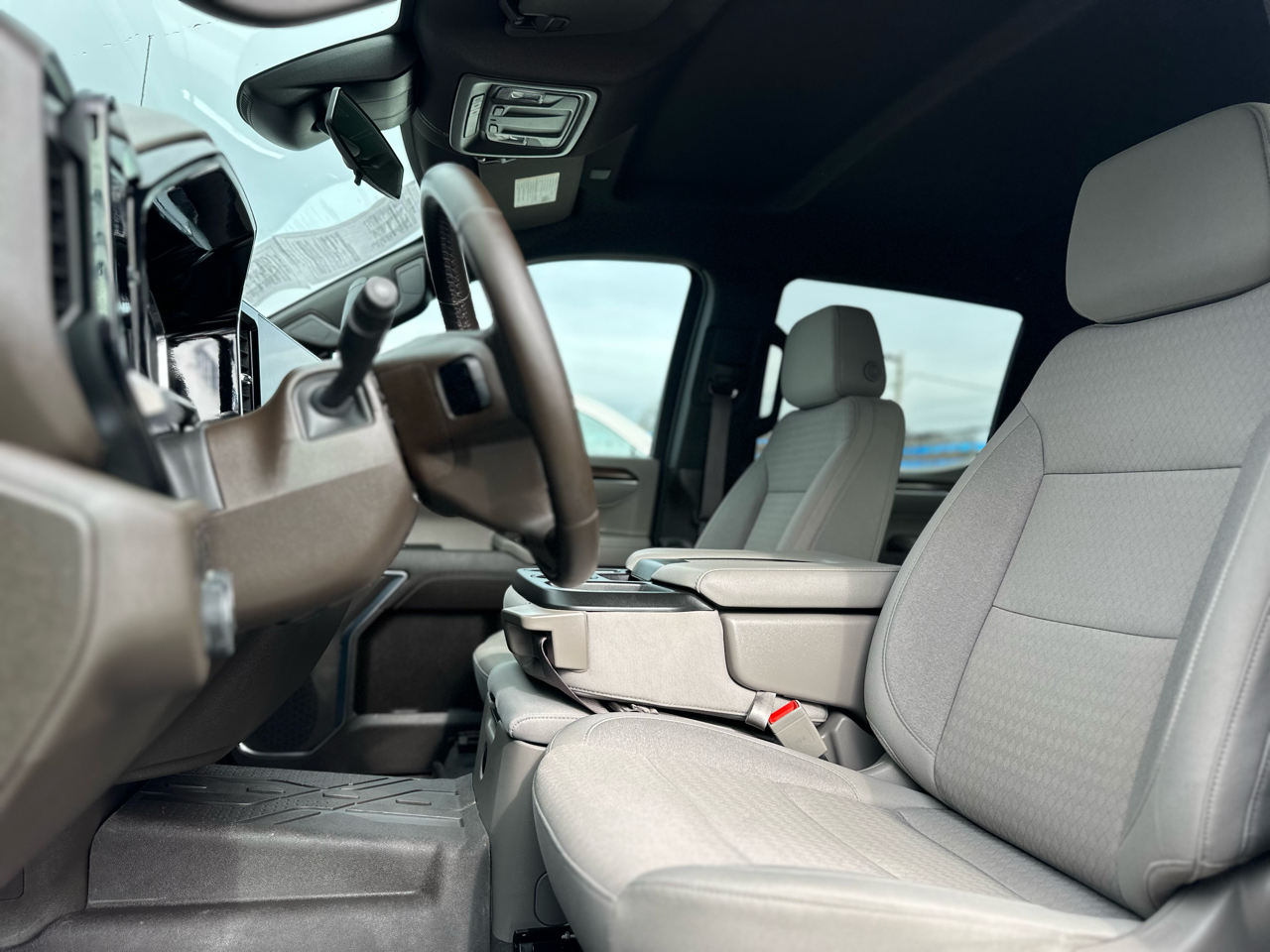 Chevrolet Silverado 1500 LT Crew Cab 2WD 2024