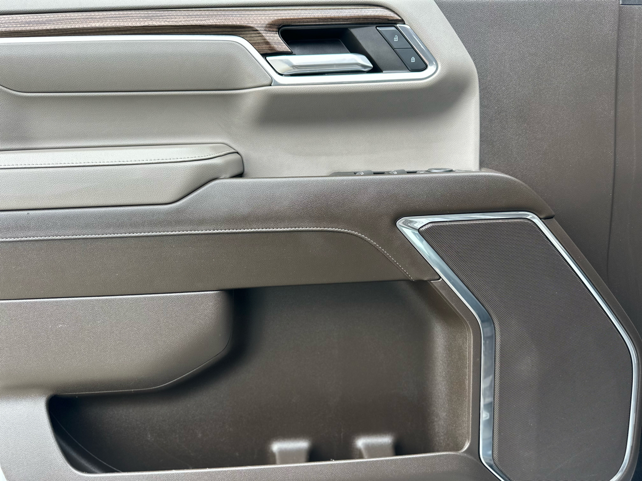 Chevrolet Silverado 1500 LT Crew Cab 2WD 2024