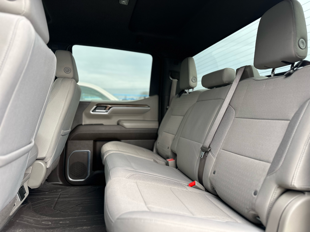 Chevrolet Silverado 1500 LT Crew Cab 2WD 2024