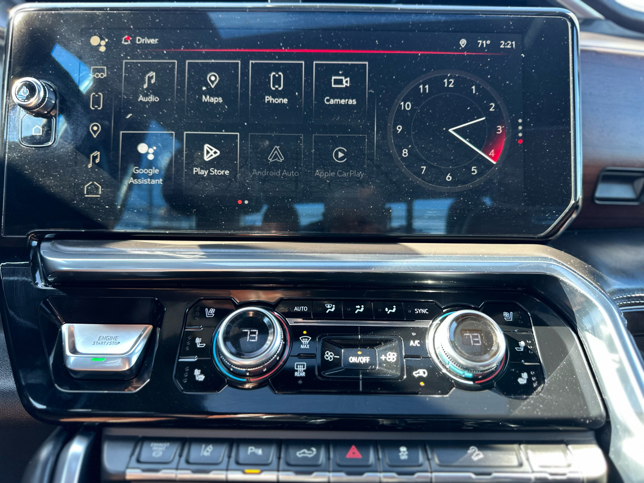 GMC Sierra 2500HD Denali Ultimate Crew Cab 4WD 2024