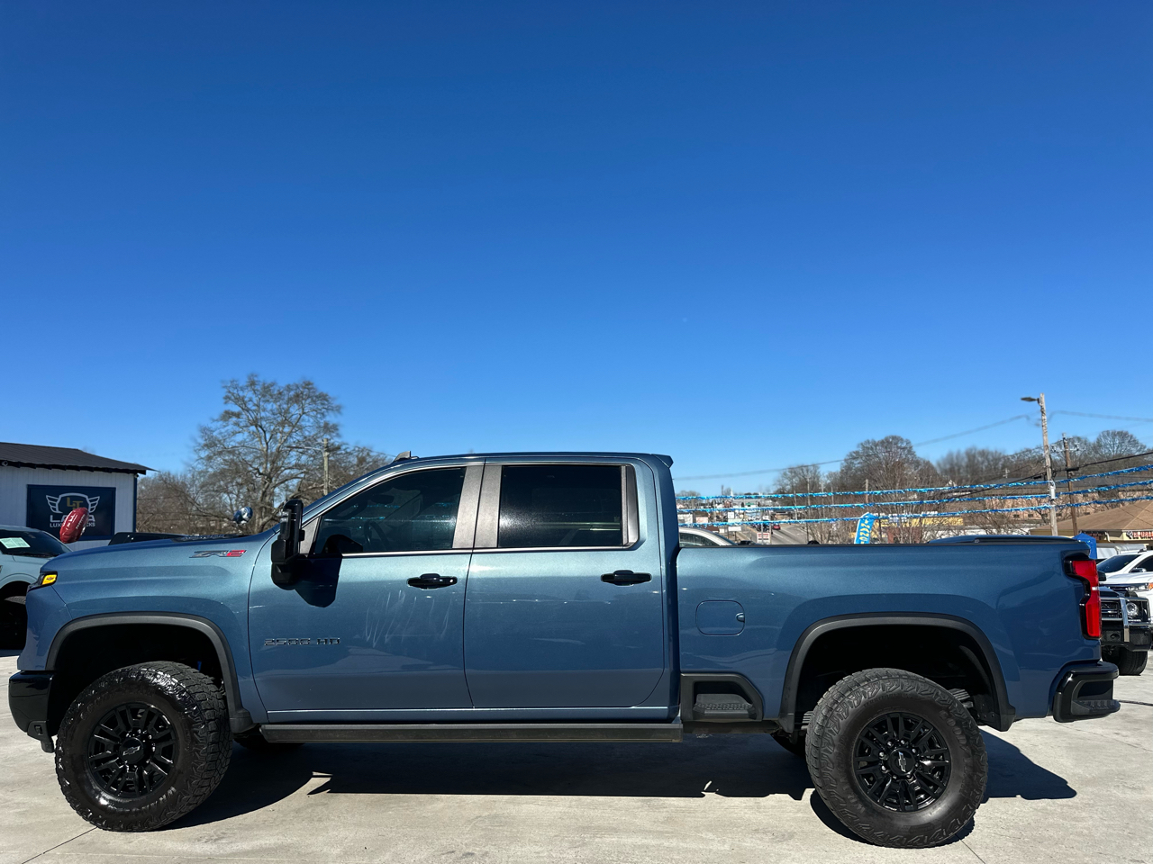 Chevrolet Silverado 2500HD ZR2 Crew Cab 4WD 2024