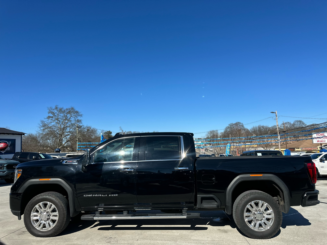 GMC Sierra 2500HD Denali Crew Cab 4WD SB 2022