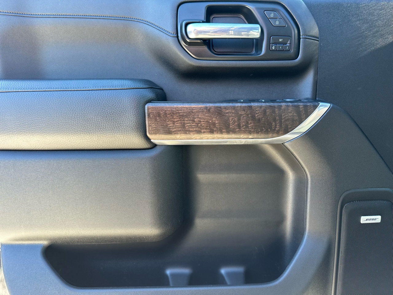 GMC Sierra 2500HD Denali Crew Cab 4WD SB 2022