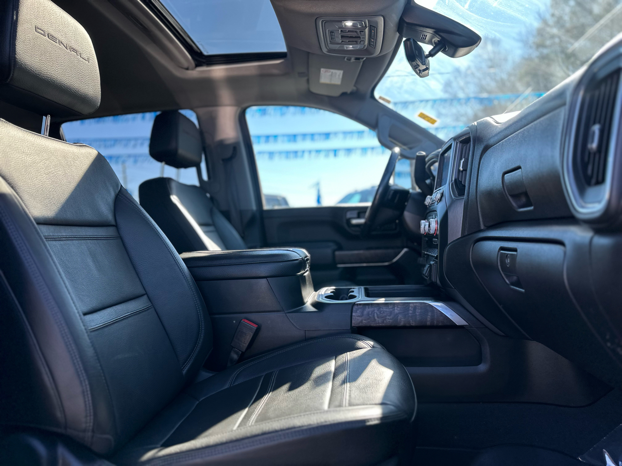 GMC Sierra 2500HD Denali Crew Cab 4WD SB 2022