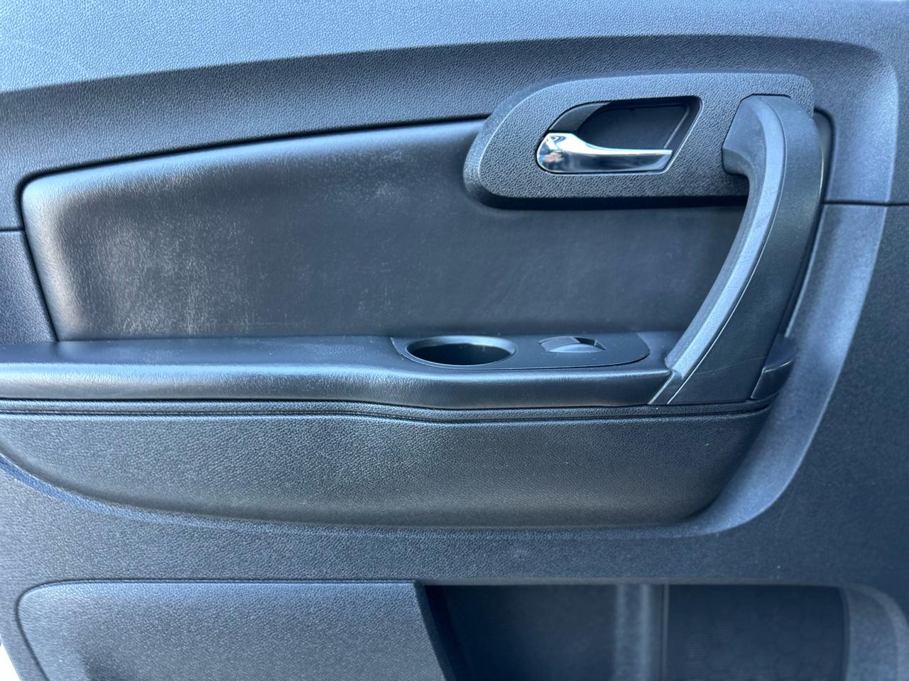 Chevrolet Traverse LT AWD 2011