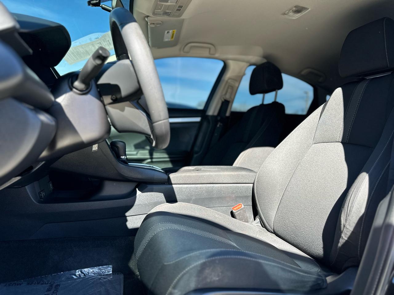 Honda Civic LX Sedan CVT 2017