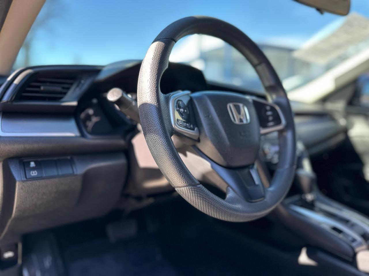 Honda Civic LX Sedan CVT 2017