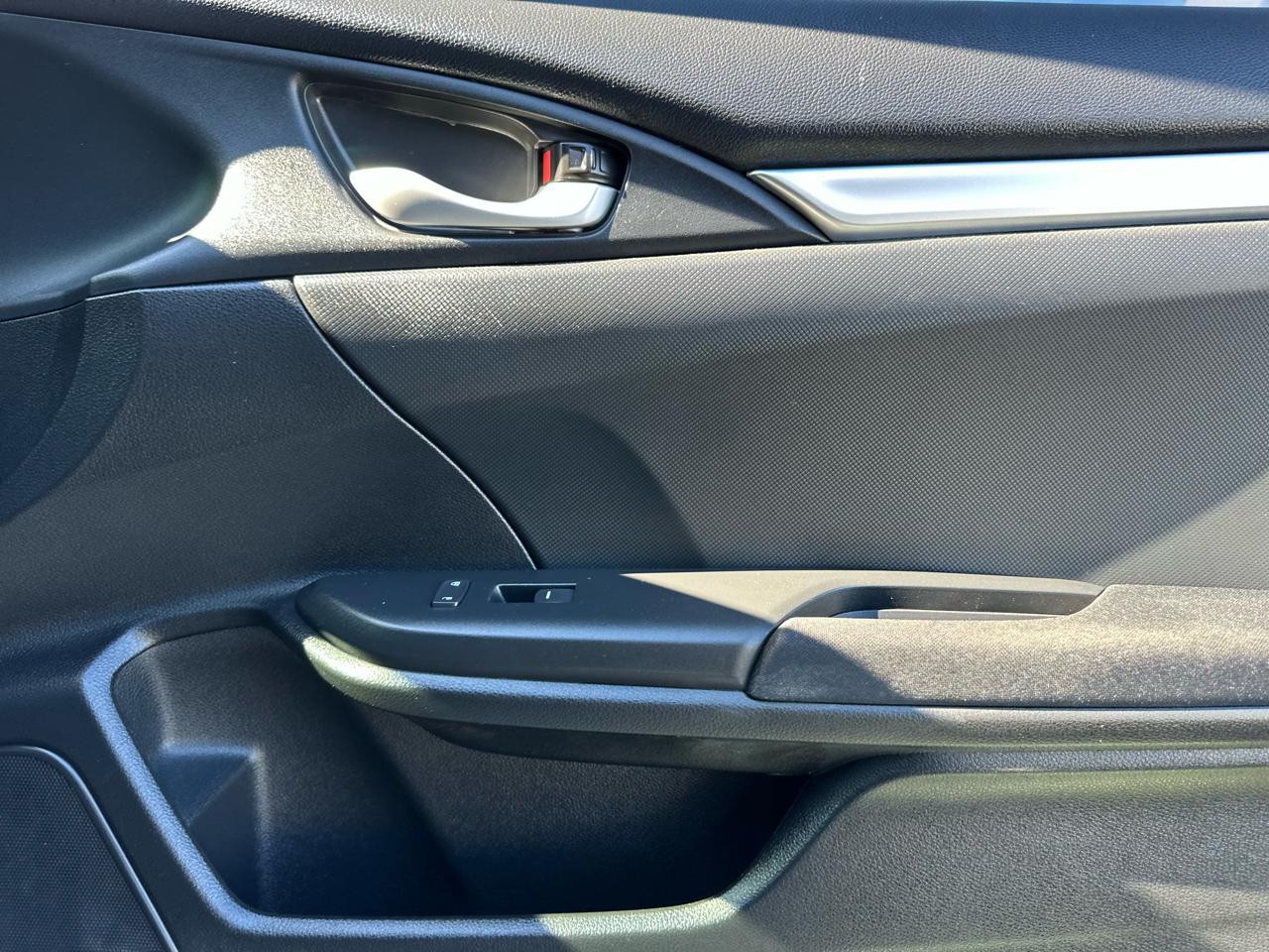 Honda Civic LX Sedan CVT 2017