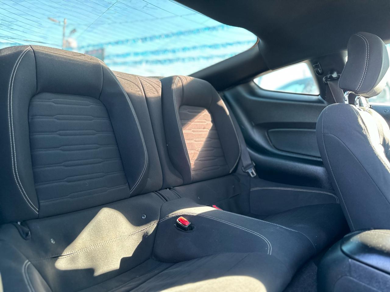 Ford Mustang EcoBoost Coupe 2017