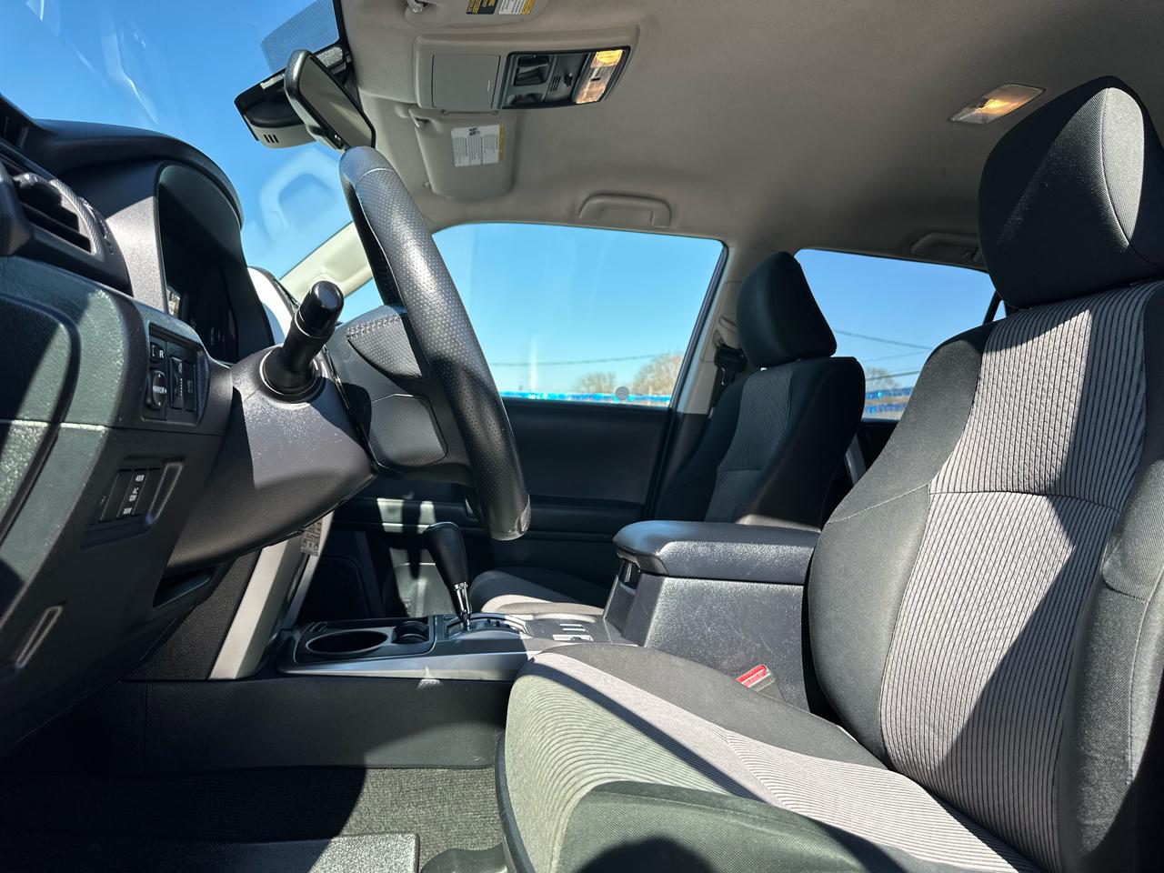 Toyota 4Runner SR5 2WD 2020