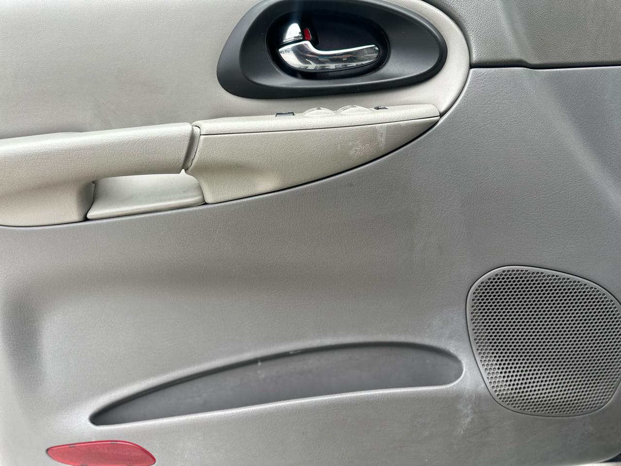 Chevrolet TrailBlazer LT2 2WD 2008