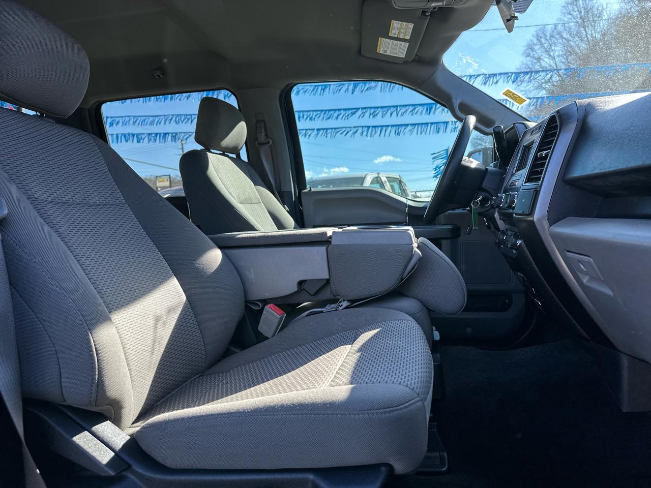 Ford F-150 XLT 4WD 2018