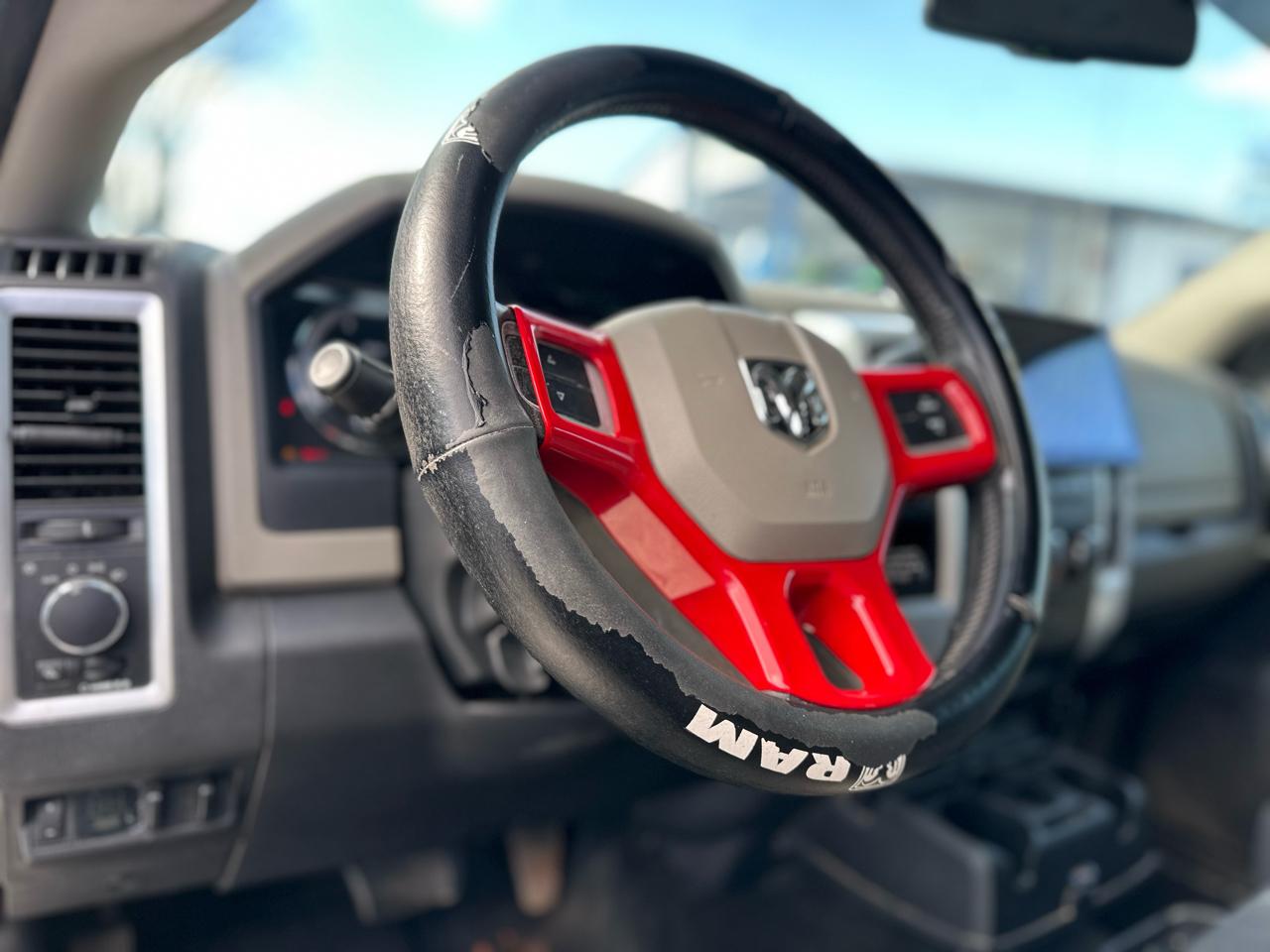 RAM 2500 Laramie Crew Cab LWB 2WD 2011