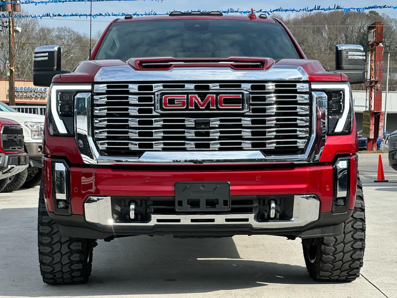 GMC Sierra 2500HD Denali Crew Cab 4WD SB 2024