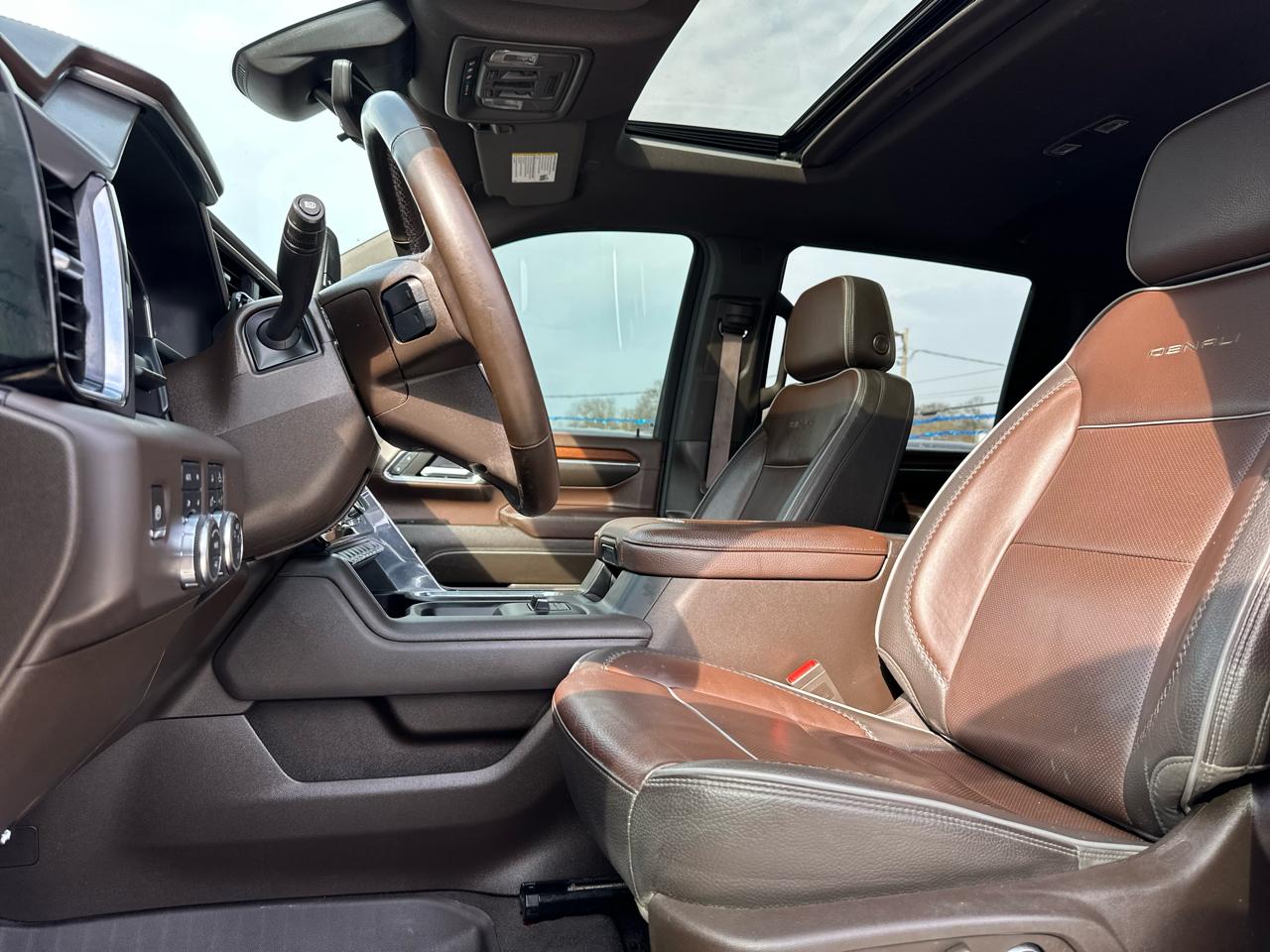 GMC Sierra 2500HD Denali Crew Cab 4WD SB 2024