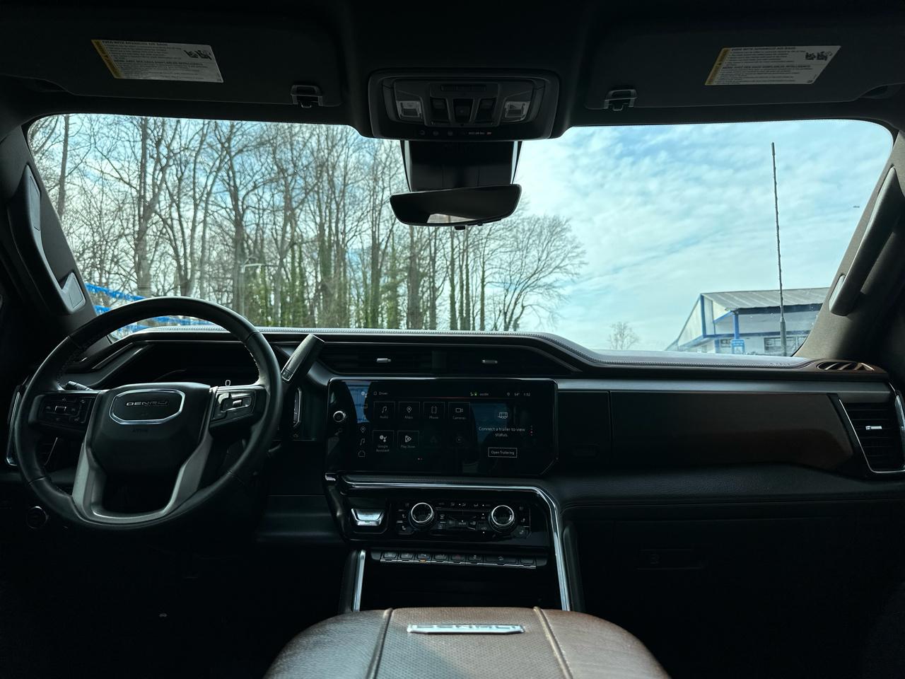 GMC Sierra 2500HD Denali Crew Cab 4WD SB 2024