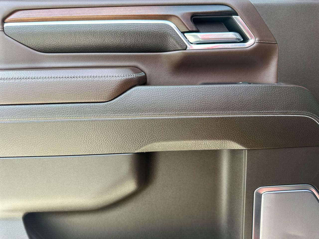 GMC Sierra 2500HD Denali Crew Cab 4WD SB 2024