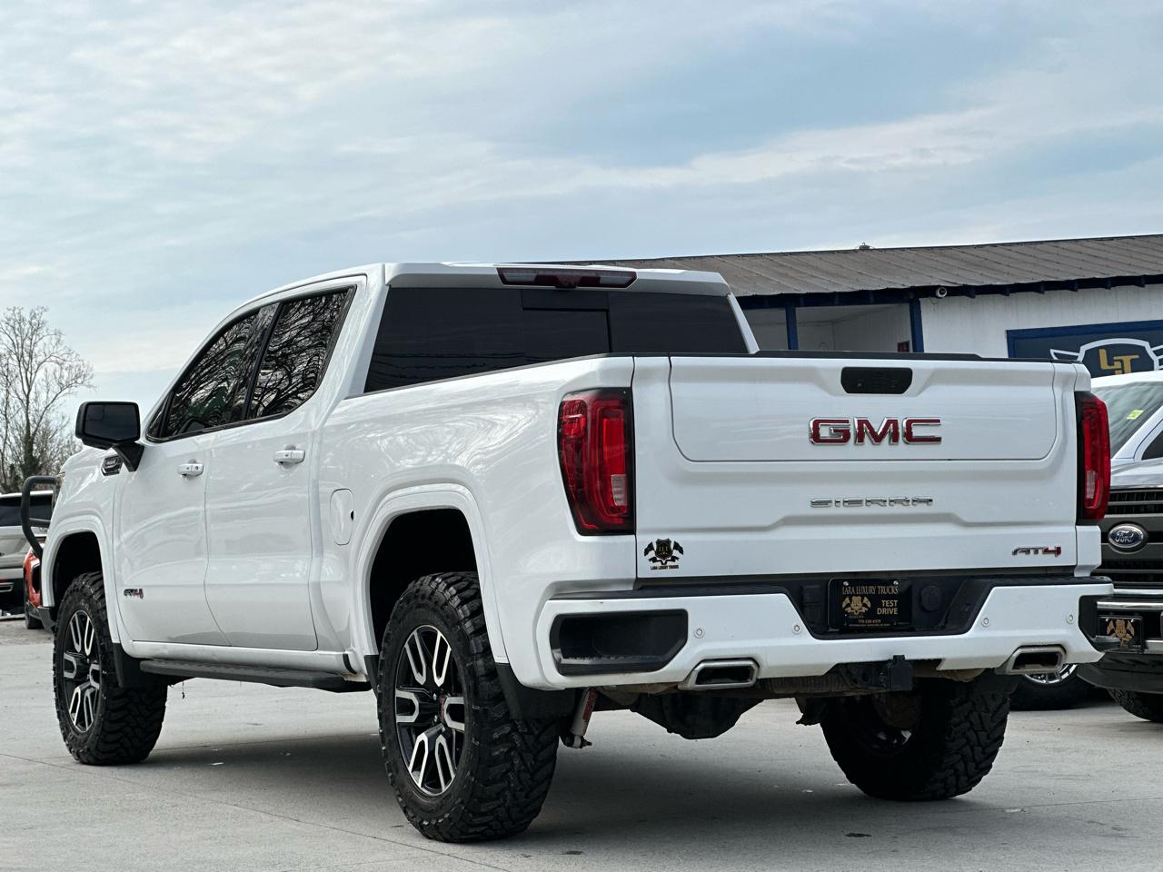 GMC Sierra 1500 AT4 Crew Cab Short Box 4WD 2021