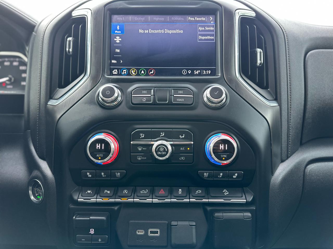 GMC Sierra 1500 AT4 Crew Cab Short Box 4WD 2021