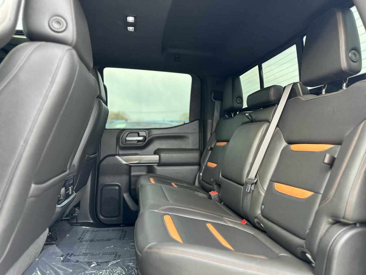 GMC Sierra 1500 AT4 Crew Cab Short Box 4WD 2021