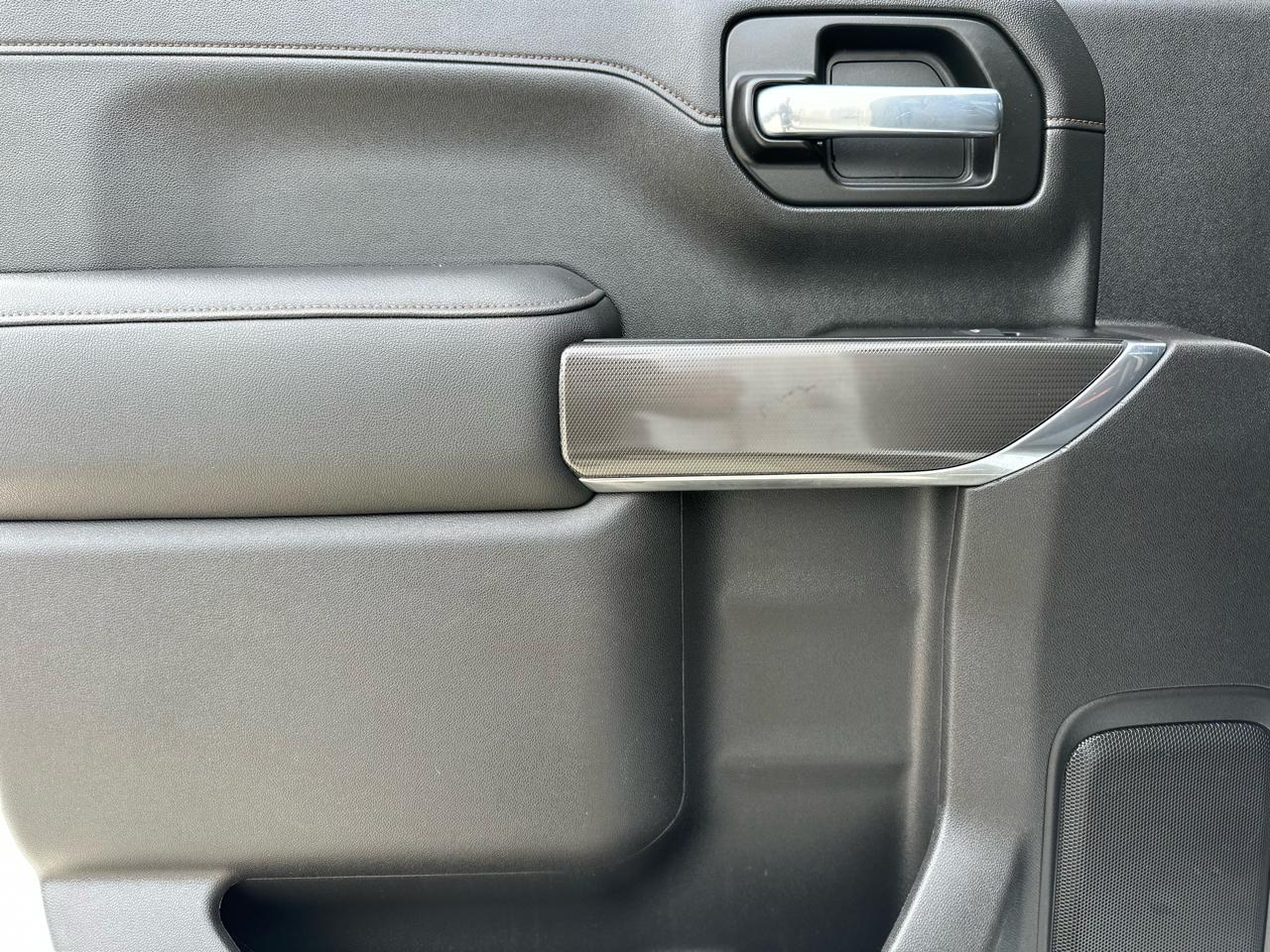 GMC Sierra 1500 AT4 Crew Cab Short Box 4WD 2021