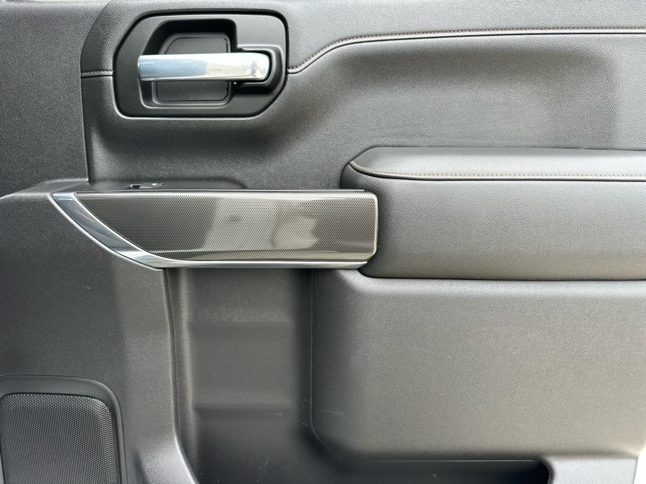 GMC Sierra 1500 AT4 Crew Cab Short Box 4WD 2021