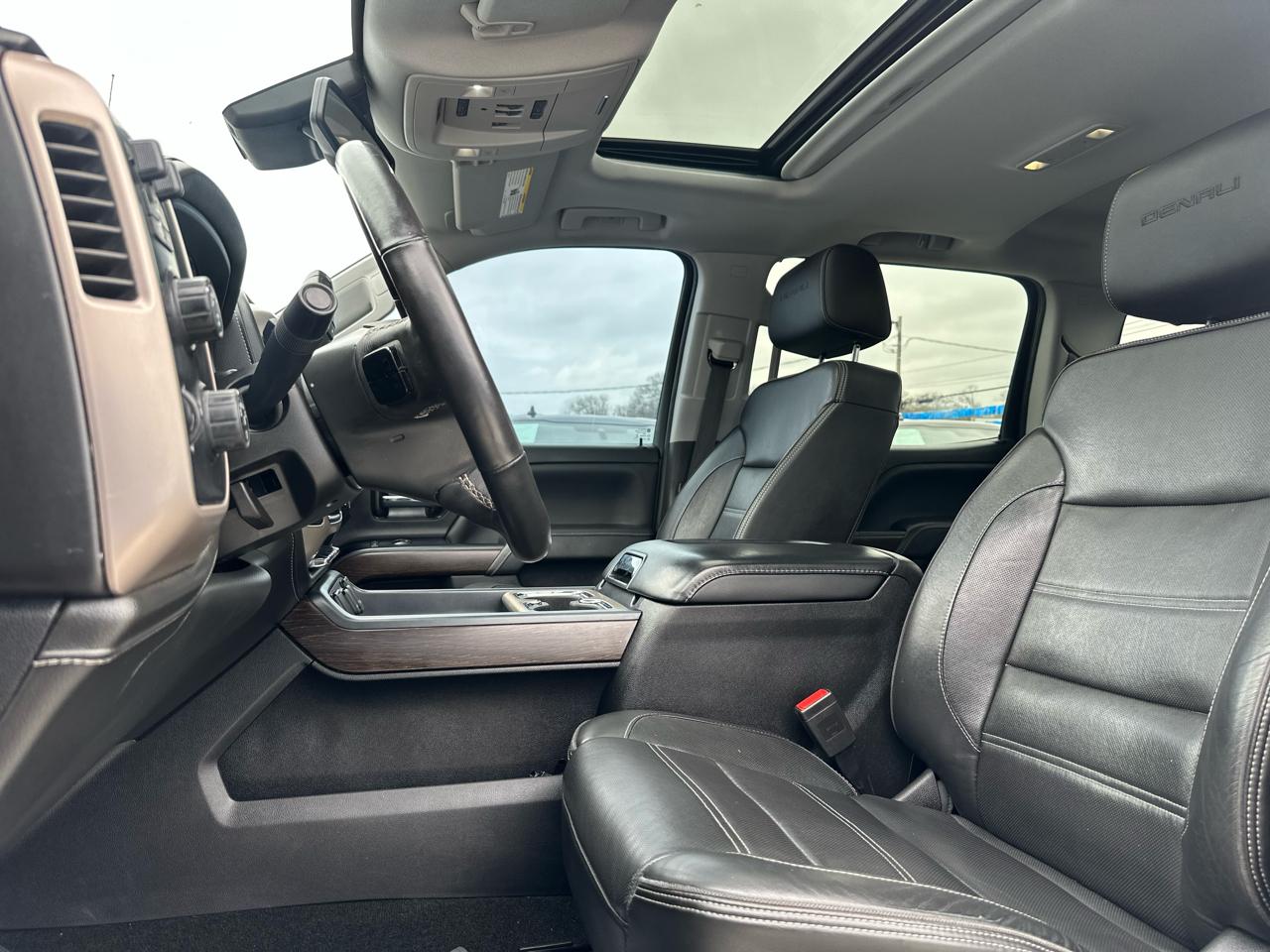 GMC Sierra 1500 Denali Crew Cab Long Box 4WD 2018