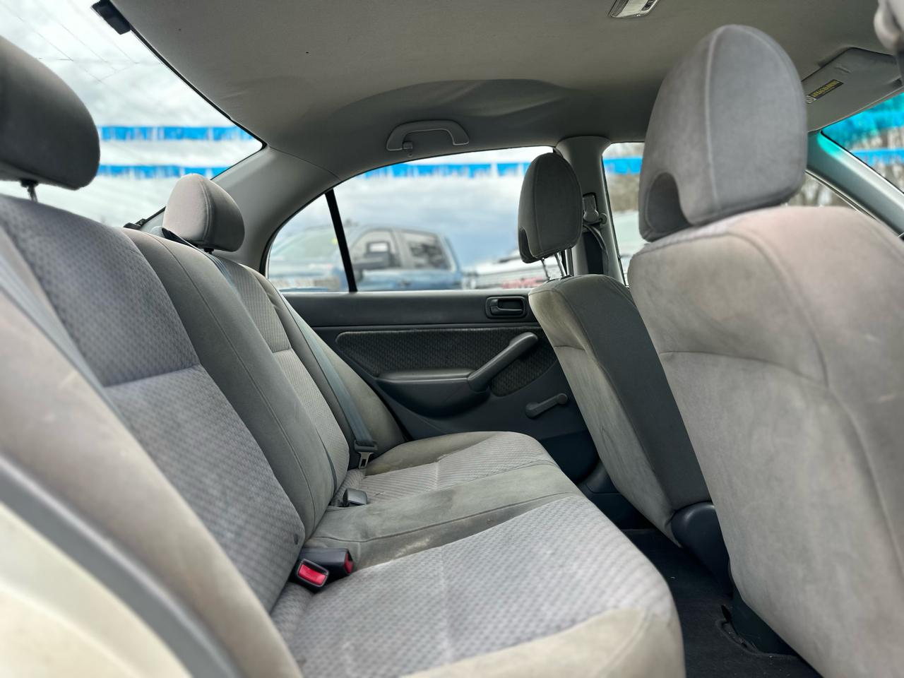 Honda Civic DX Sedan 4-spd AT 2003