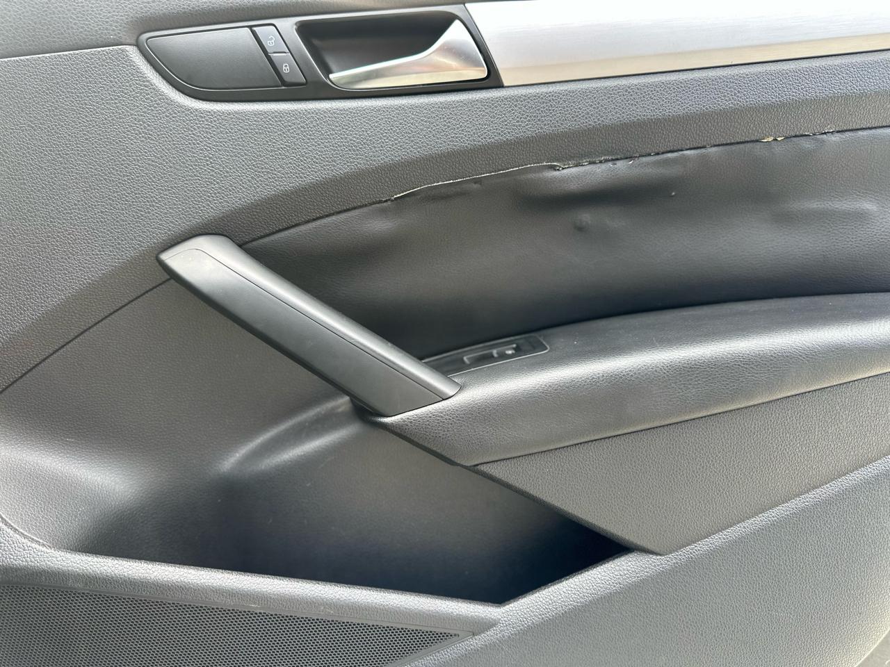 Volkswagen Passat 2.5L SE AT 2013