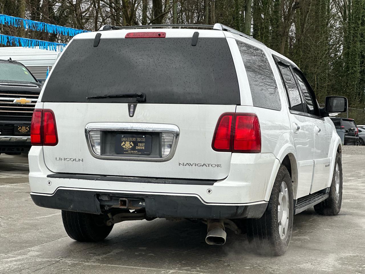 Lincoln Navigator Luxury 4WD 2005