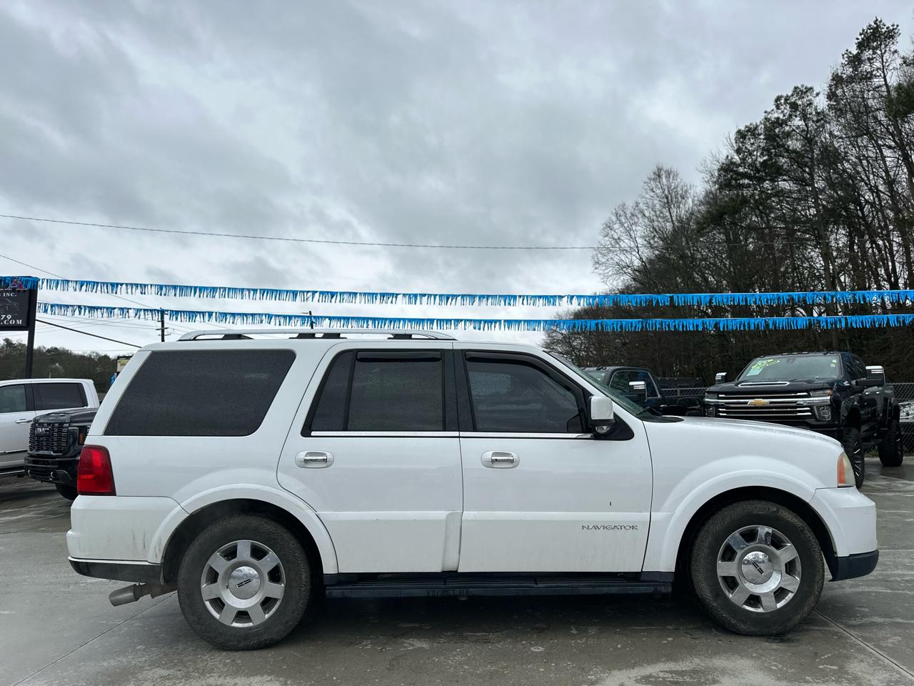 Lincoln Navigator Luxury 4WD 2005