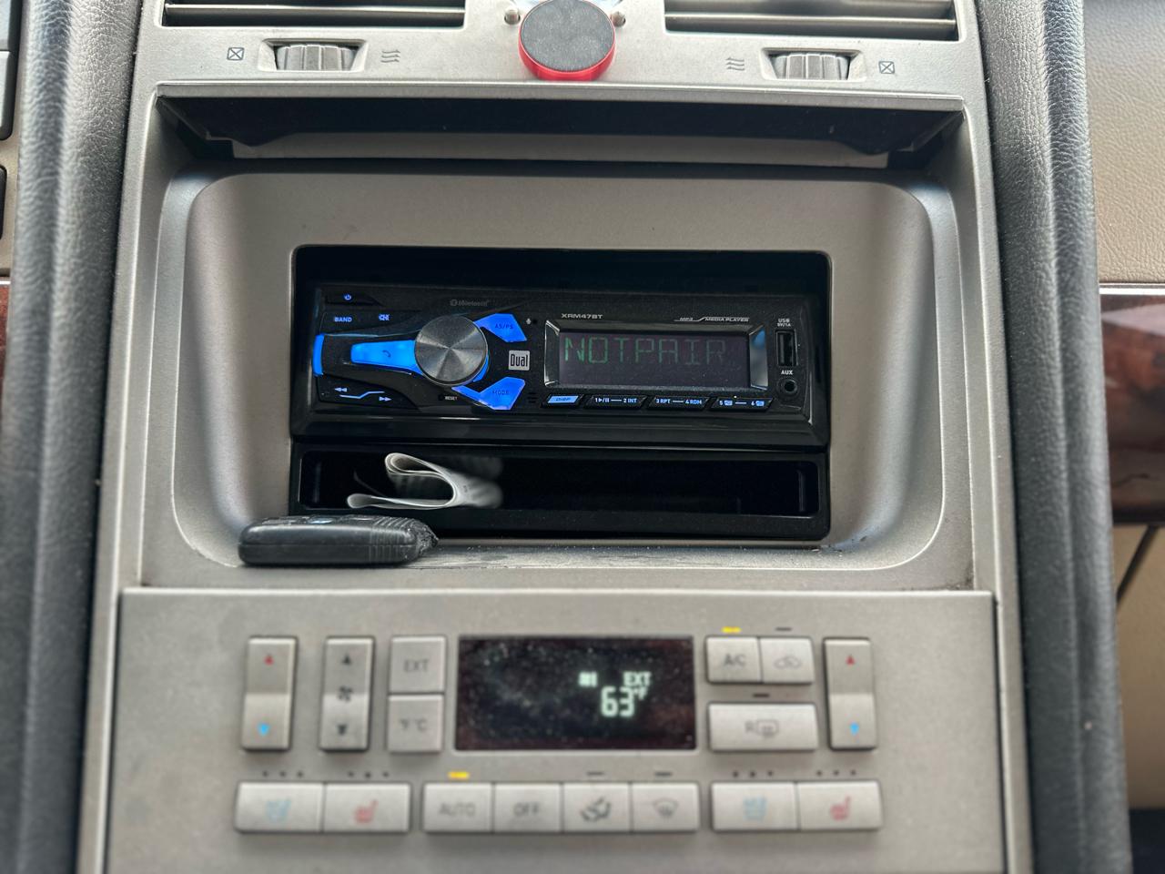 Lincoln Navigator Luxury 4WD 2005