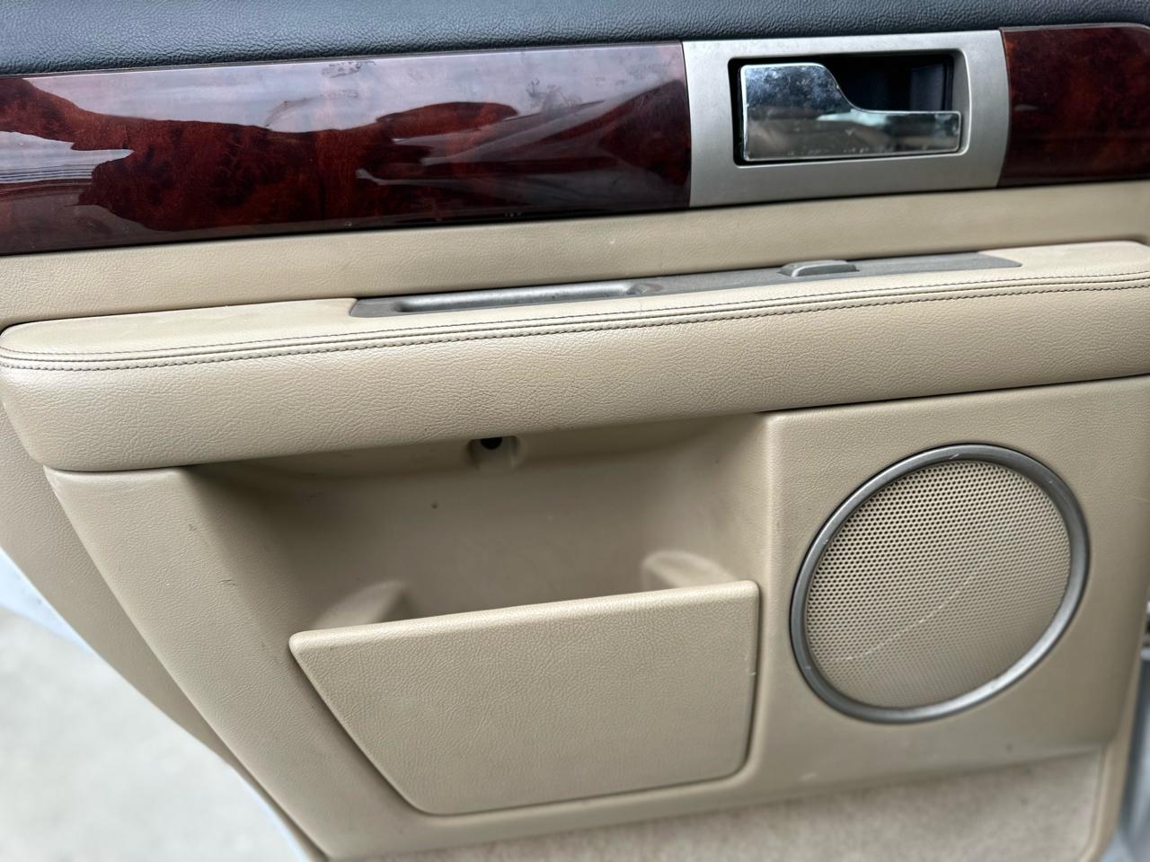 Lincoln Navigator Luxury 4WD 2005