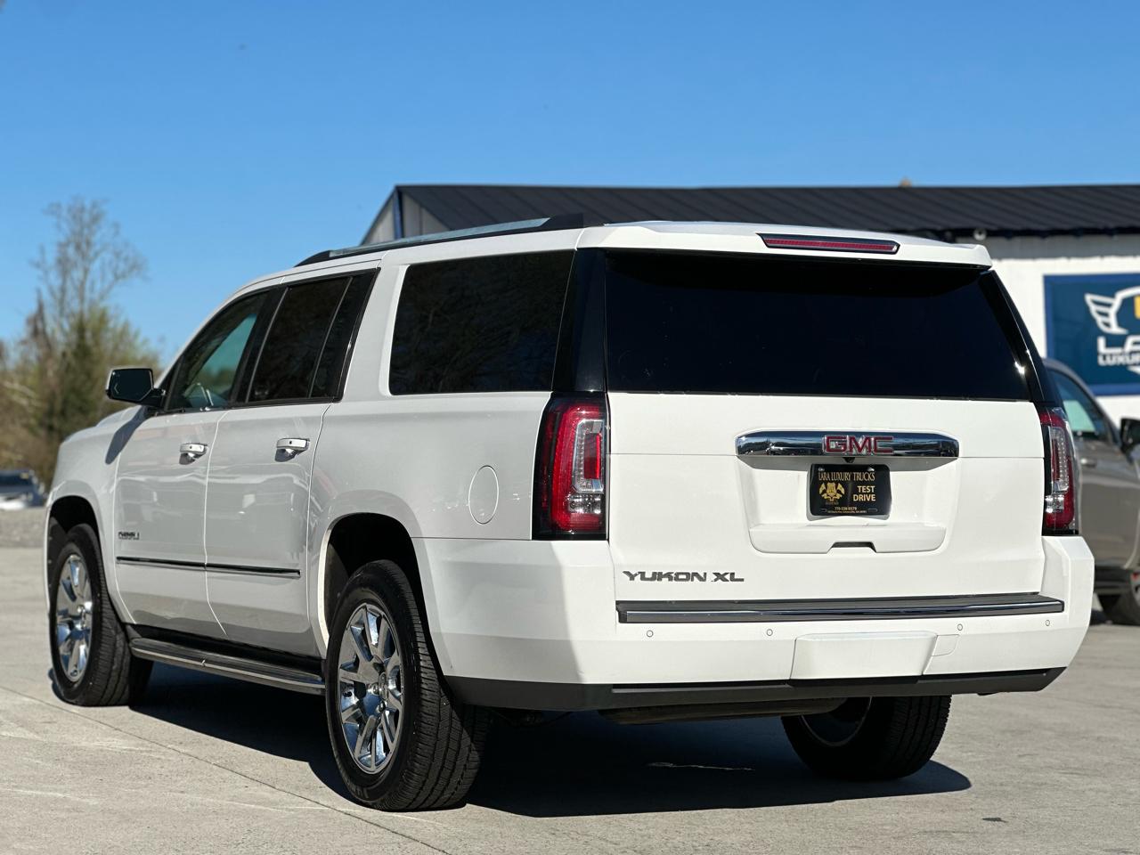 GMC Yukon Denali XL 4WD 2015