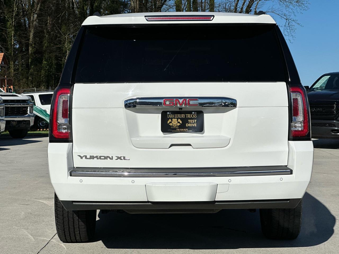 GMC Yukon Denali XL 4WD 2015