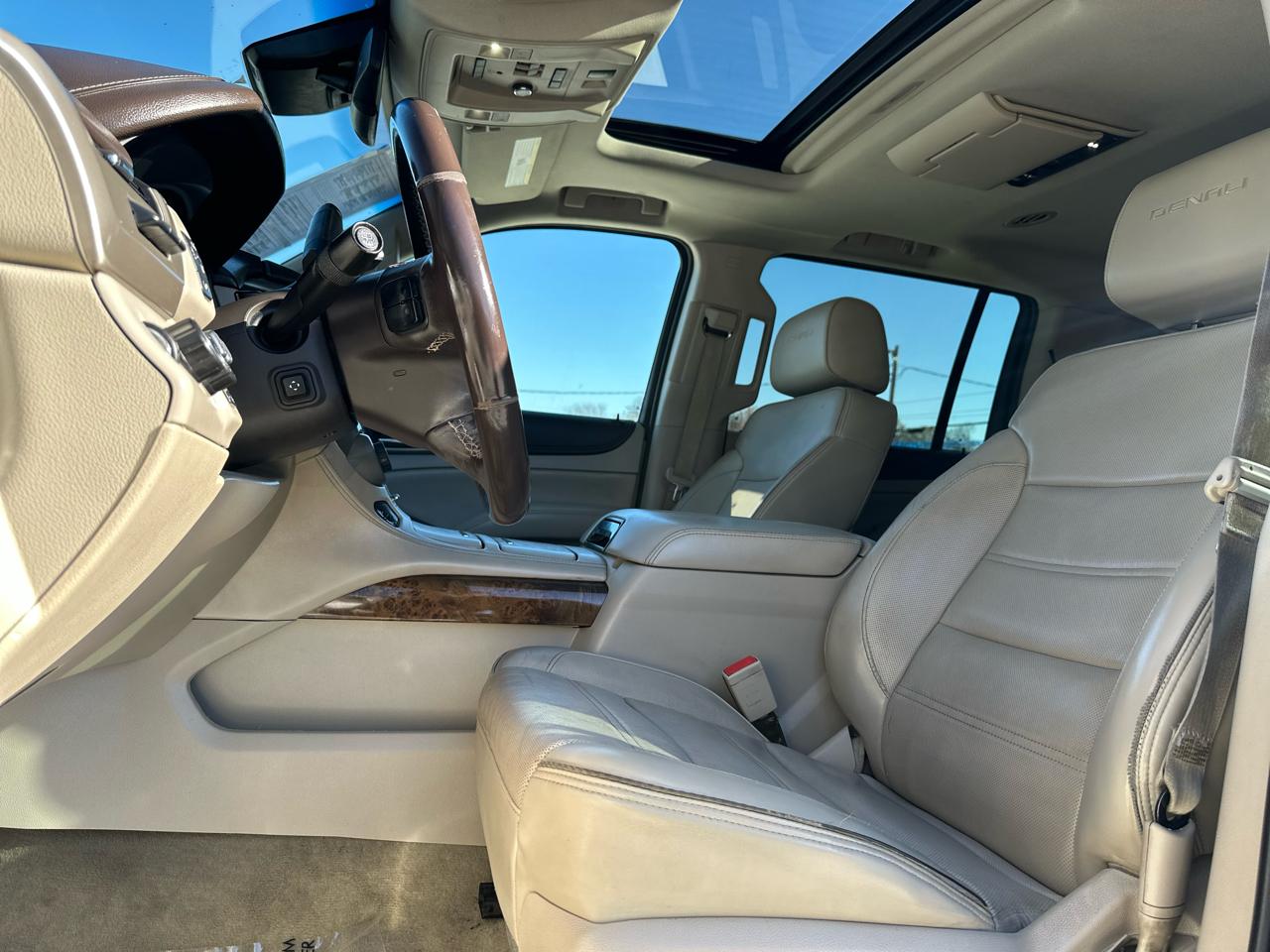 GMC Yukon Denali XL 4WD 2015