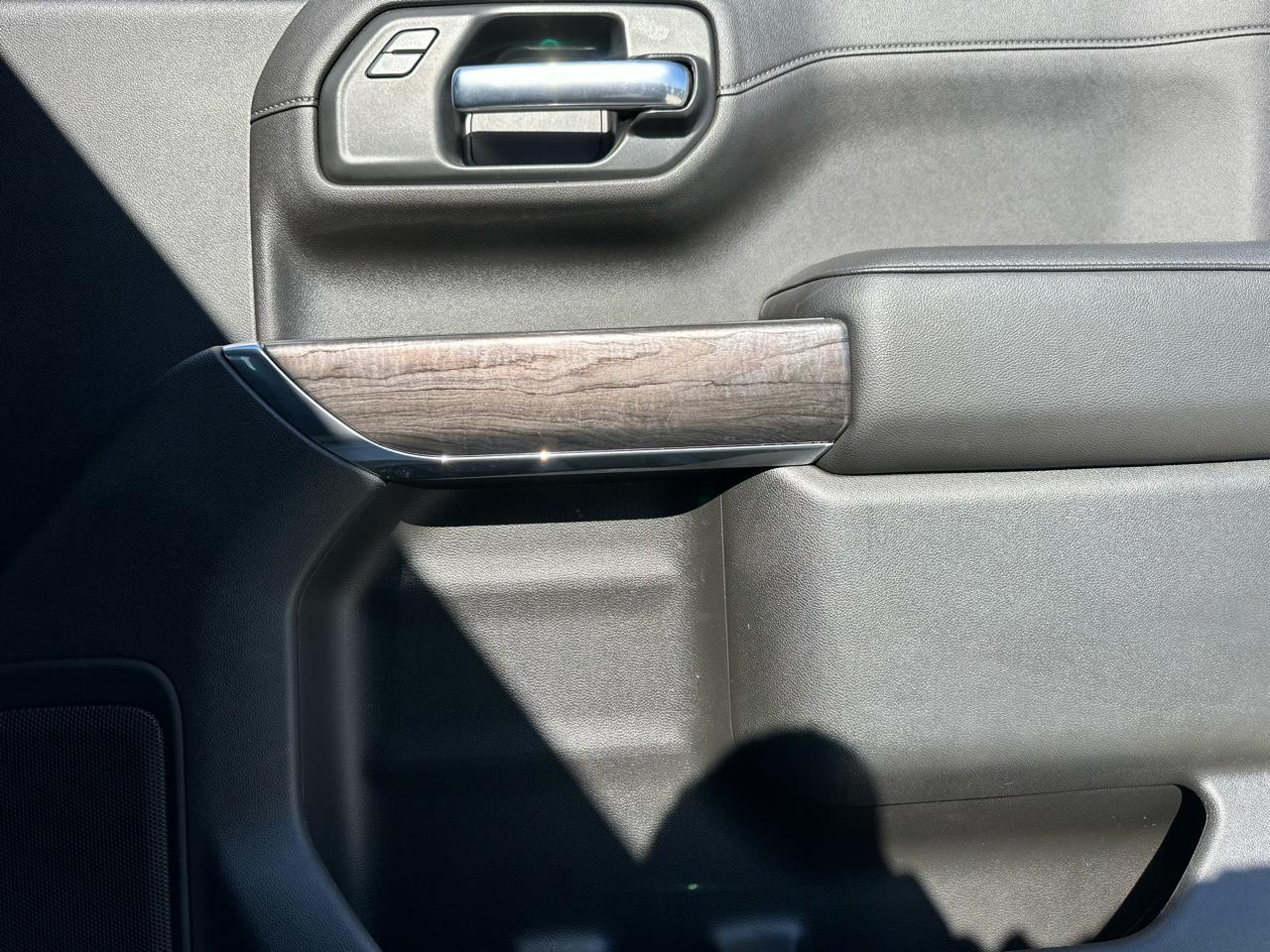 Chevrolet Silverado 1500 LTZ Crew Cab 4WD 2020