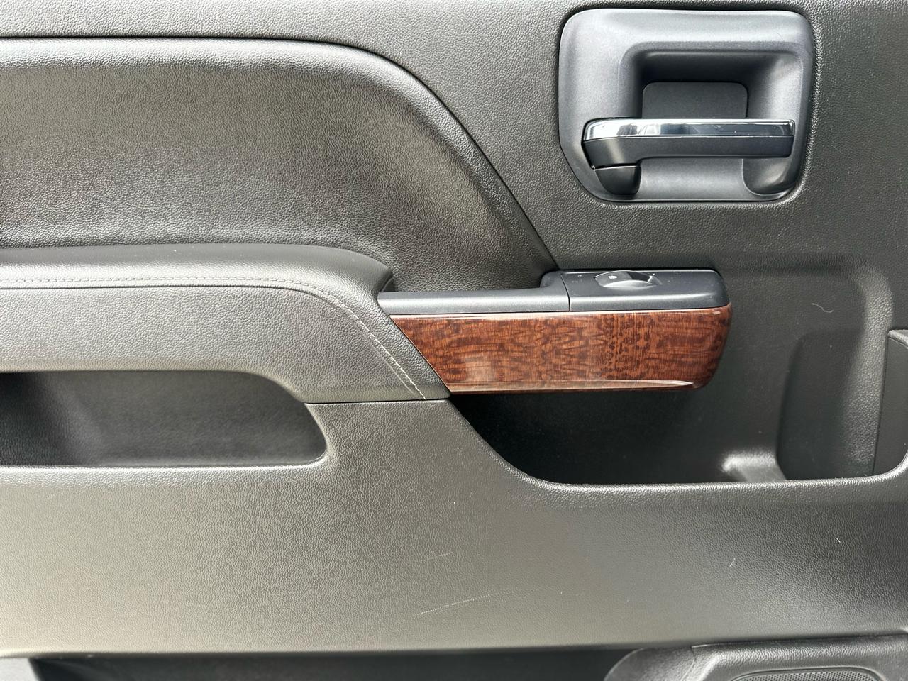 GMC Sierra 1500 SLE Crew Cab Long Box 4WD 2015