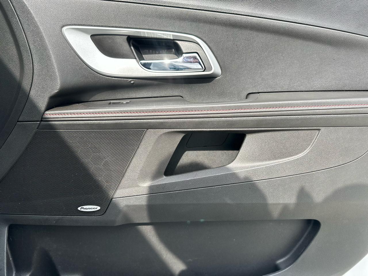 Chevrolet Equinox LTZ 2WD 2011