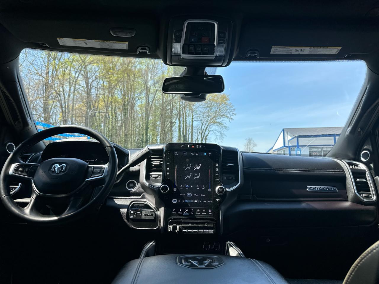 RAM 3500 Laramie Crew Cab SWB 4WD 2024