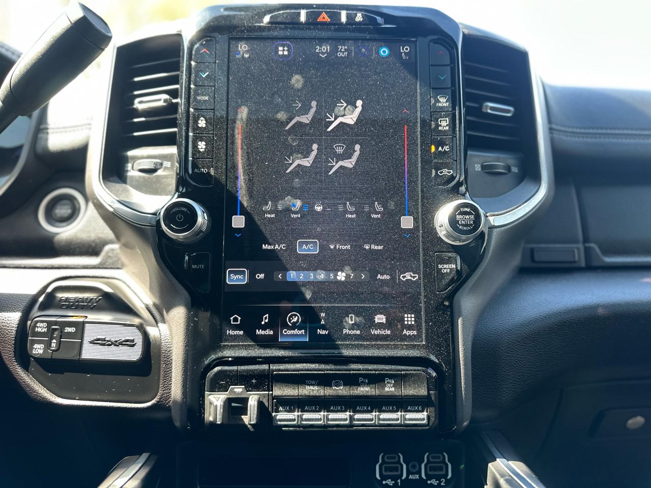 RAM 3500 Laramie Crew Cab SWB 4WD 2024