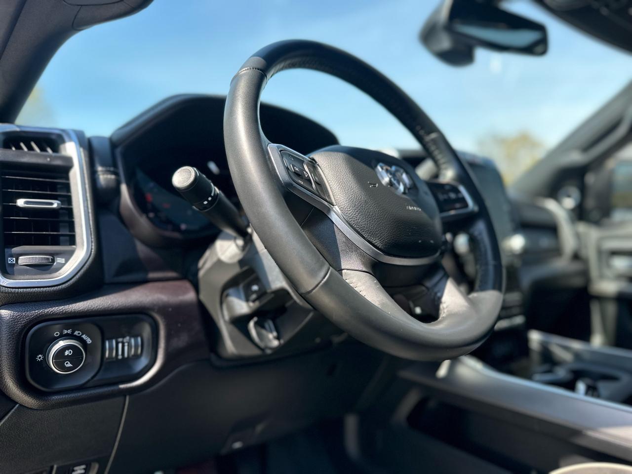 RAM 3500 Laramie Crew Cab SWB 4WD 2024