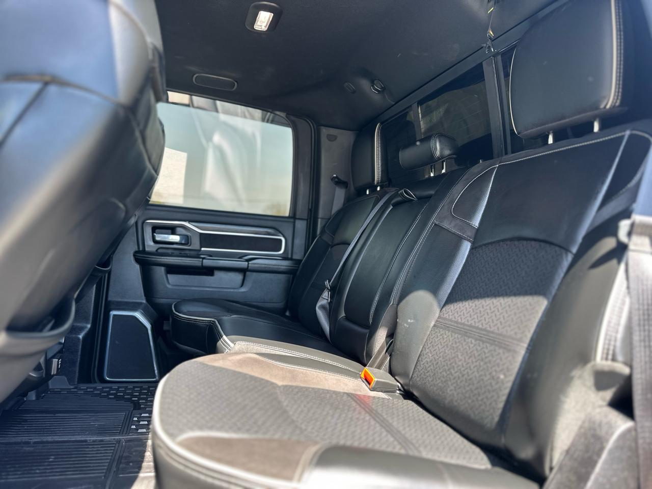 RAM 3500 Laramie Crew Cab SWB 4WD 2024