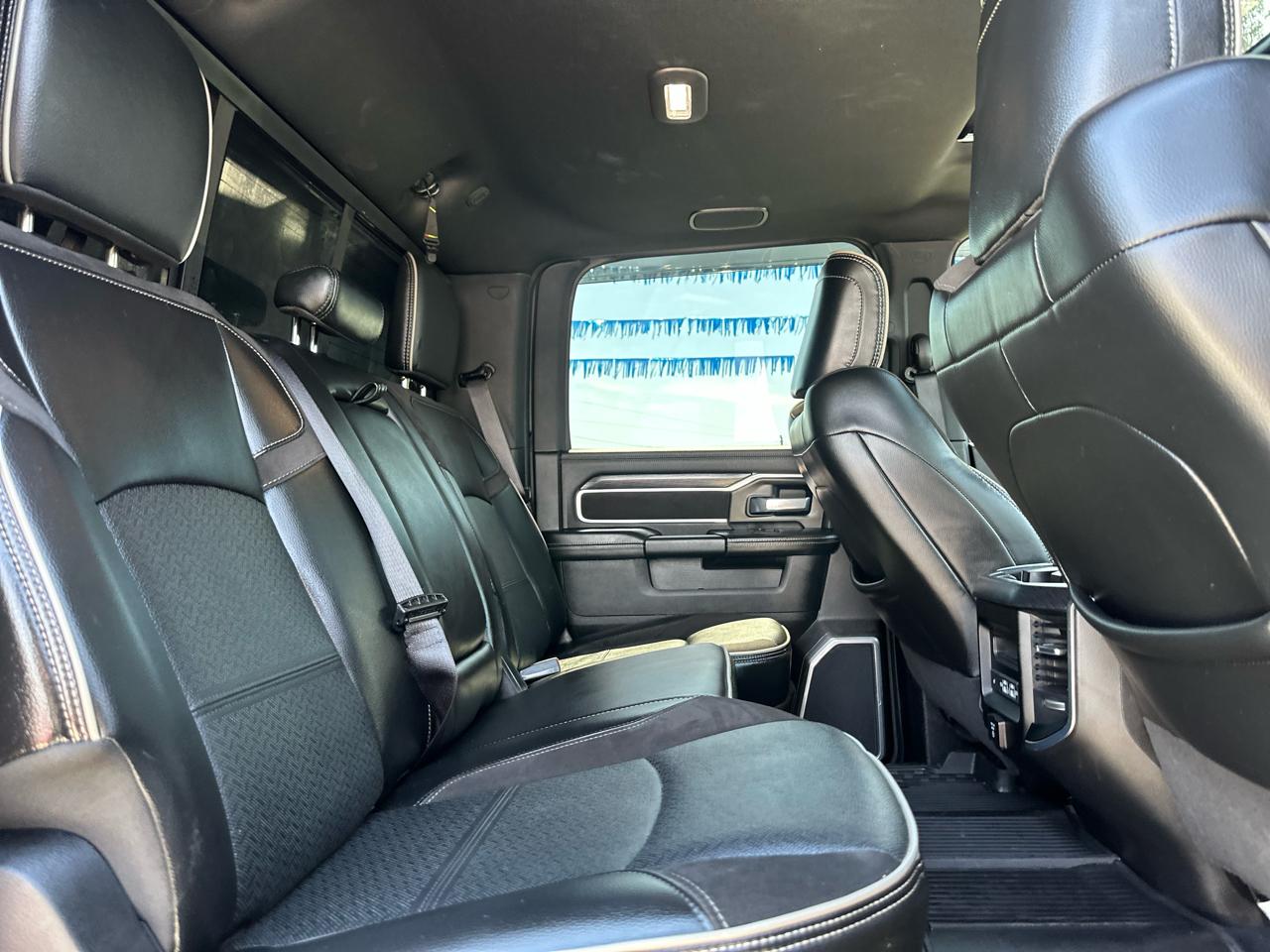 RAM 3500 Laramie Crew Cab SWB 4WD 2024