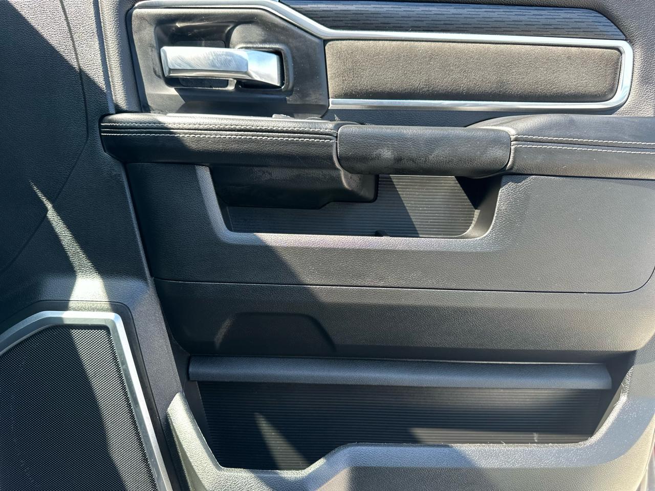 RAM 3500 Laramie Crew Cab SWB 4WD 2024